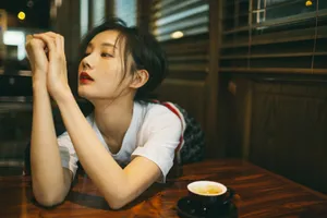 李一桐复古文艺写真图片