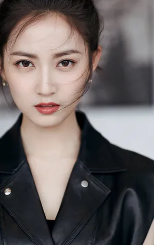 陈钰琪精致大气活动写真图片_4