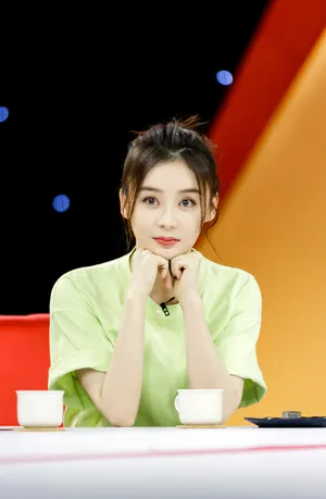 袁姗姗《我家那小子》甜美图片