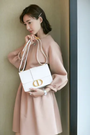 王丽坤性感时尚写真图片_2