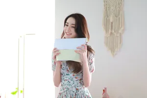 迪丽热巴清甜柔美写真图片_2