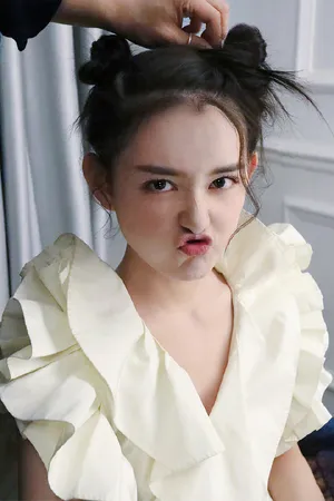 蒋依依酷美俏皮写真图片_2