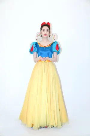 古力娜扎白雪公主装甜美写真图片_5