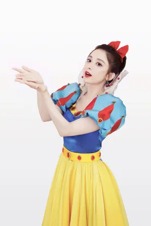 古力娜扎白雪公主装甜美写真图片_8