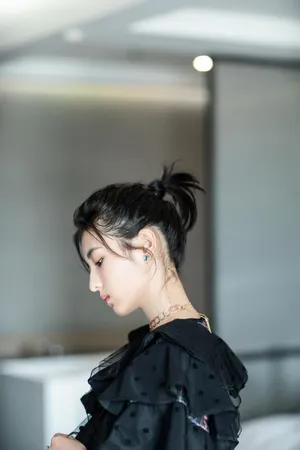 张子枫甜美小清新写真图片