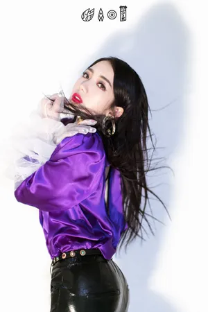 孟美岐超A性感大片写真图片_5