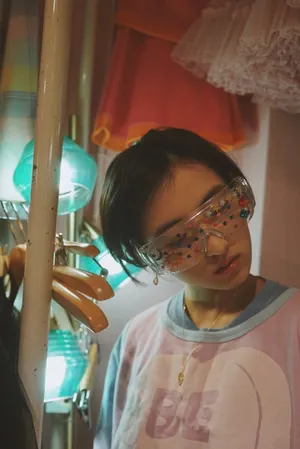 张子枫清纯随性写真图片_6