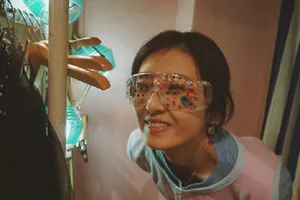 张子枫清纯随性写真图片_8