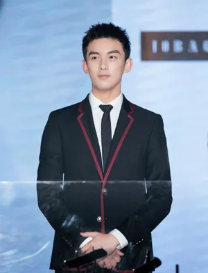 吴磊控烟倡导者帅气公益图片_2