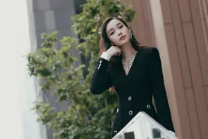 angelababy知性甜美写真图片_8