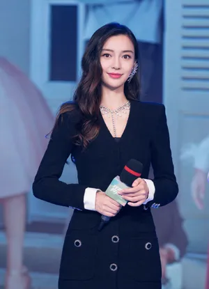 angelababy知性甜美写真图片_11