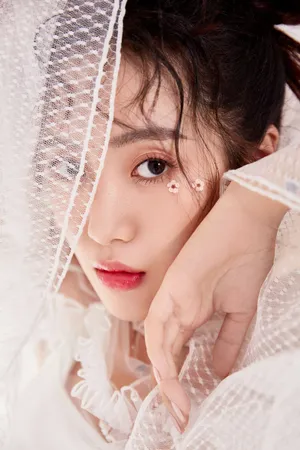 王梓薇仙气甜美写真图片_6