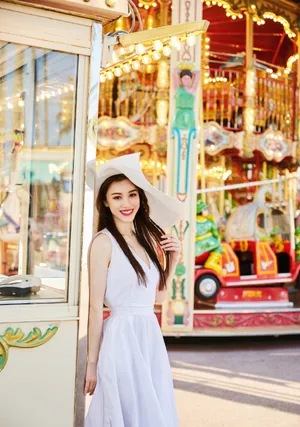 葛天唯美性感户外写真_1