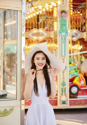 葛天唯美性感户外写真_6