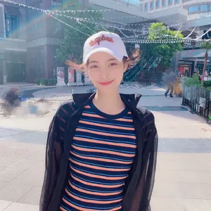 SNH48许佳琪甜美生活照图片_3