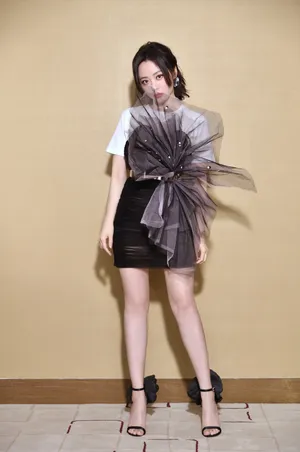 张靓颖俏皮少女风减龄写真图片
