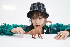 演员徐悦时尚写真图片_4