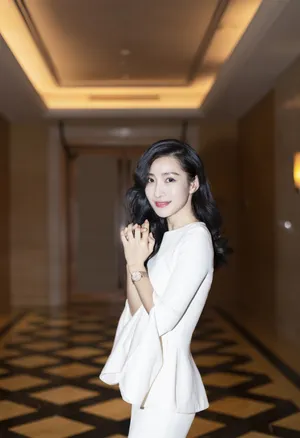 陶昕然极简主义性感写真图片_6