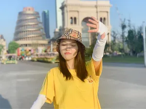 宁心清新甜美街拍图片_3
