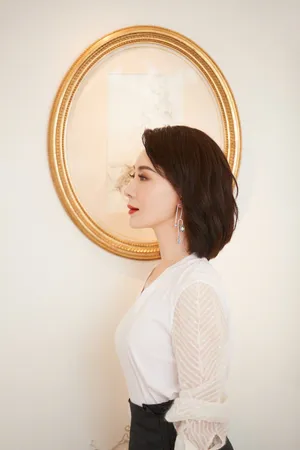 陈数性感优雅写真图片_2