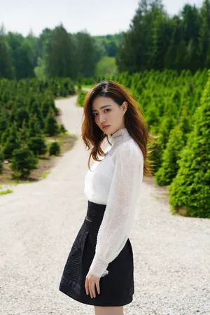 徐璐清新田园风写真图片
