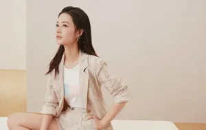 李沁简约清新时尚大片写真图片_3