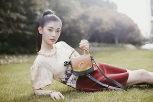 田依桐清爽甜美写真图片_2