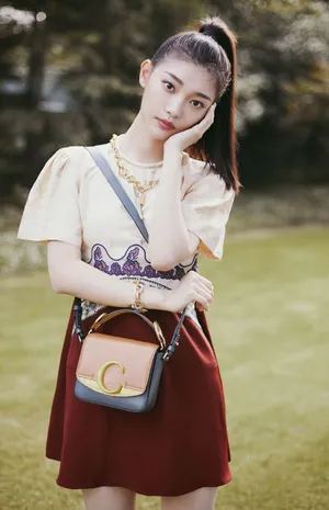 田依桐清爽甜美写真图片_5