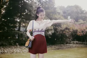田依桐清爽甜美写真图片_6