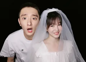 于小彤陈小纭DIY婚纱照图片_2