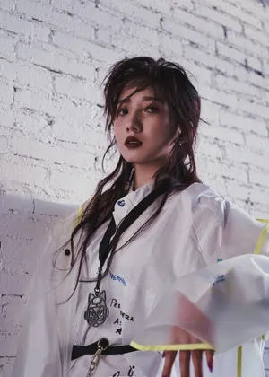 孟美岐魅惑性感大片写真图片_5