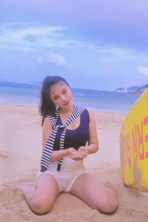 徐冬冬港风夏日海边写真图片