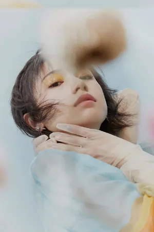 姜梓新清新治愈写真图片