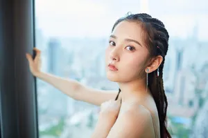 宋祖儿酷美脏辫俏皮写真图片