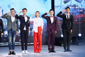 冯文娟干练帅气图片_5