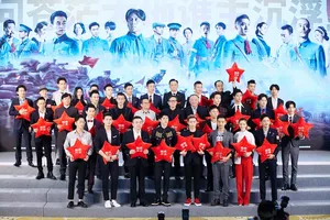 冯文娟干练帅气图片_7