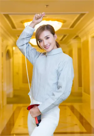 冯文娟击剑服帅气性感图片_4