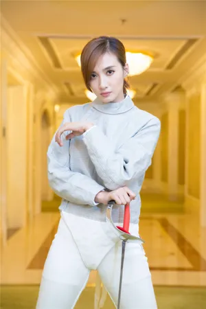 冯文娟《进击吧，闪电》击剑写真图片_6