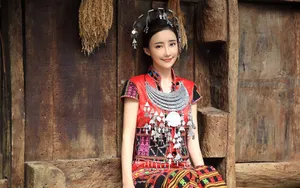 刘凡菲民族服装性感图片_5