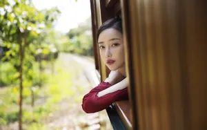 刘凡菲红色长裙性感图片_2