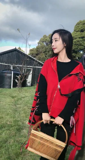 刘凡菲街拍图片_1