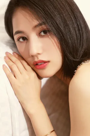 董琦成熟性感写真图片_3