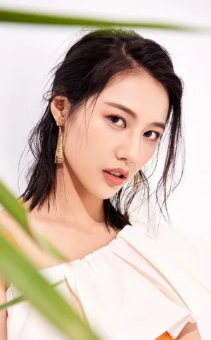董琦清新靓丽写真图片