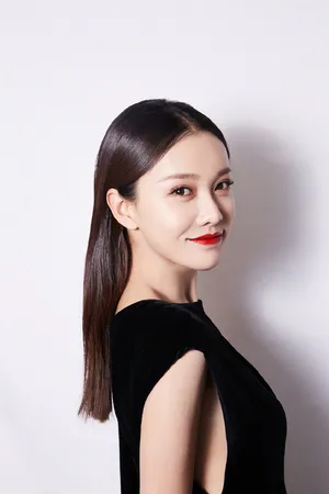 黄一琳优雅大气活动照图片_4