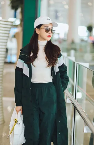 黄一琳休闲时尚机场照图片_4