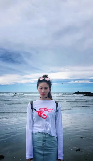 杜雨宸海边休闲唯美写真_3