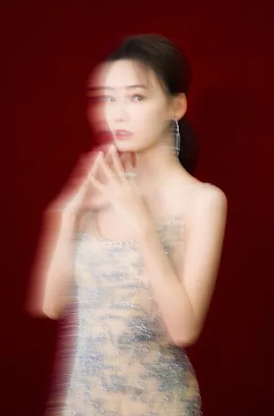 林源优雅性感活动写真图片_3