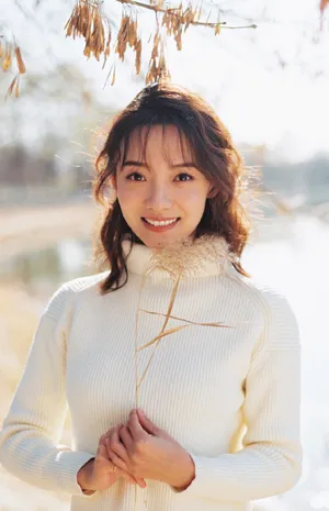 林源清新文艺秋季户外写真图片_4