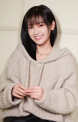 郑湫泓清新甜美活动写真图片_4
