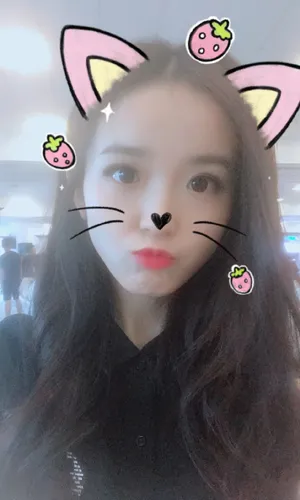 金雯昕呆萌可爱自拍照图片_3